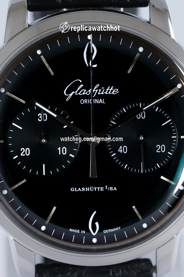 Glashtte Original Sixties Chronograph Mens watch Unisex Automatic Steel 393.402.22.04. 2