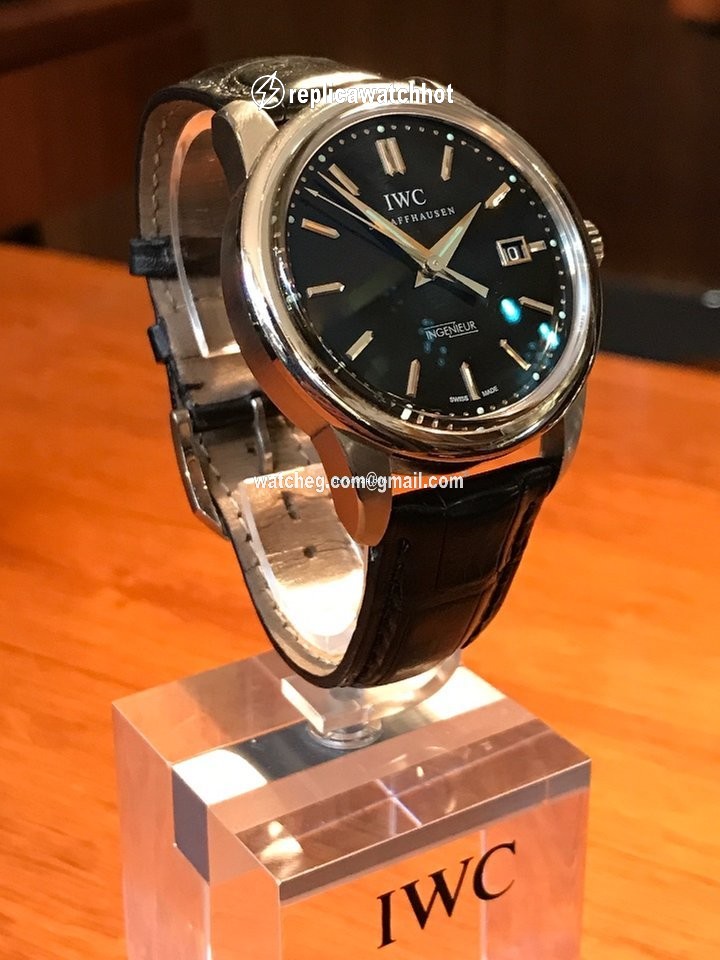IWC Ingenieur Automatic Automatic Steel IW3233 2