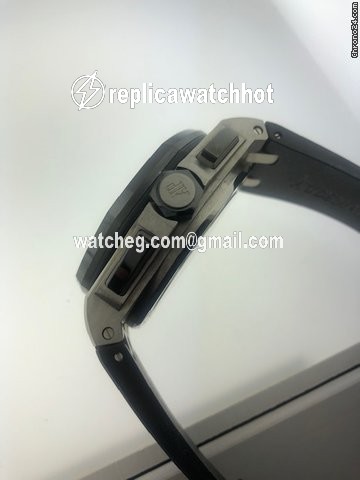 Audemars Piguet Royal Oak Offshore Tourbillon Chronograph Mens watch Unisex Titanium 26387IO.OO.D002CA.01 2