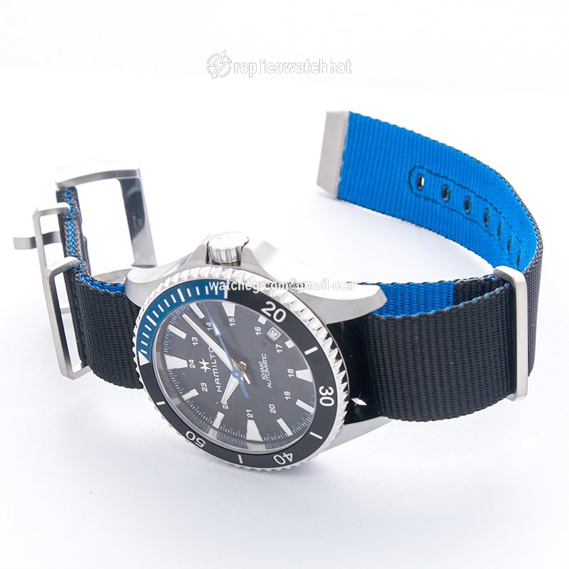 Hamilton Khaki Navy Mens watch Unisex Automatic Steel H82315931 2