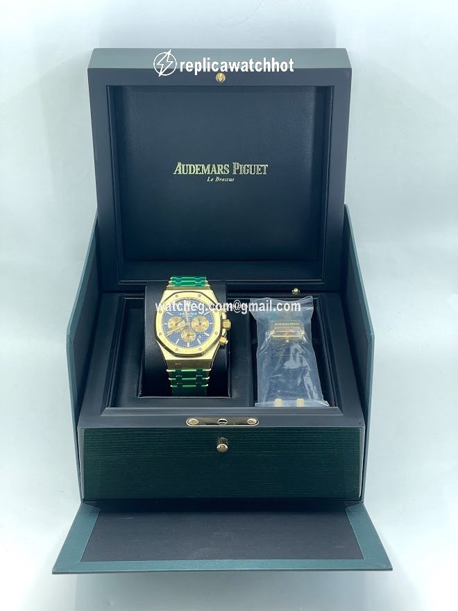 Audemars Piguet Royal Oak Chronograph Mens watch Unisex Automatic Yellow gold 26331BA.OO.1220BA.01 2