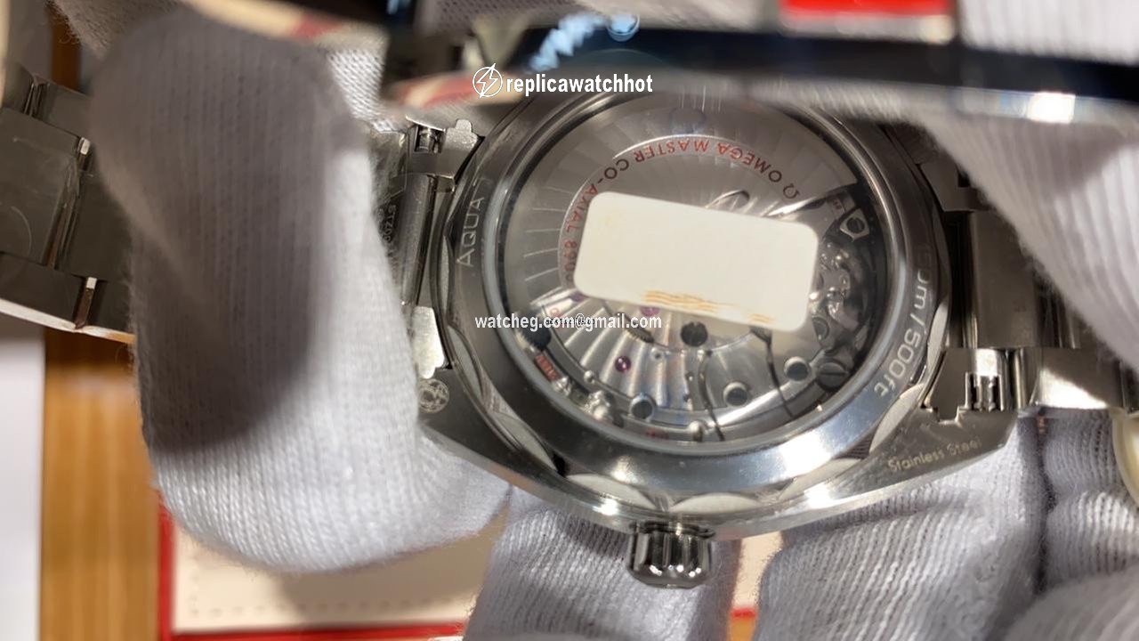Omega Seamaster Aqua Terra Mens watch Unisex Automatic Steel 220.10.41.21.03.001 3