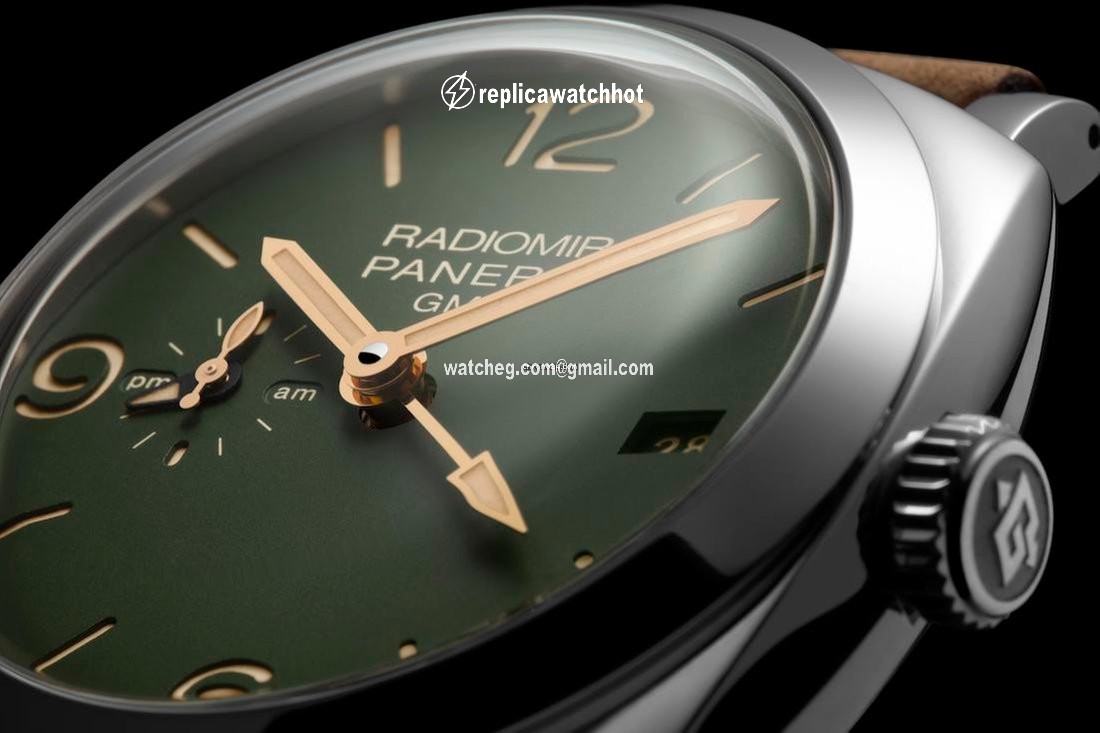 Panerai Radiomir GMT Mens watch Unisex Automatic Steel PAM 00999 3