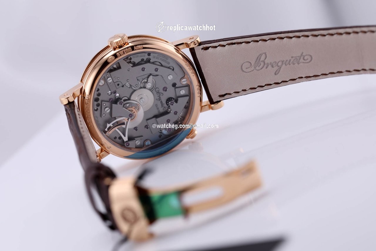 Breguet Tradition Mens watch Unisex Manual winding Rose gold 7067br g1 9w6 3