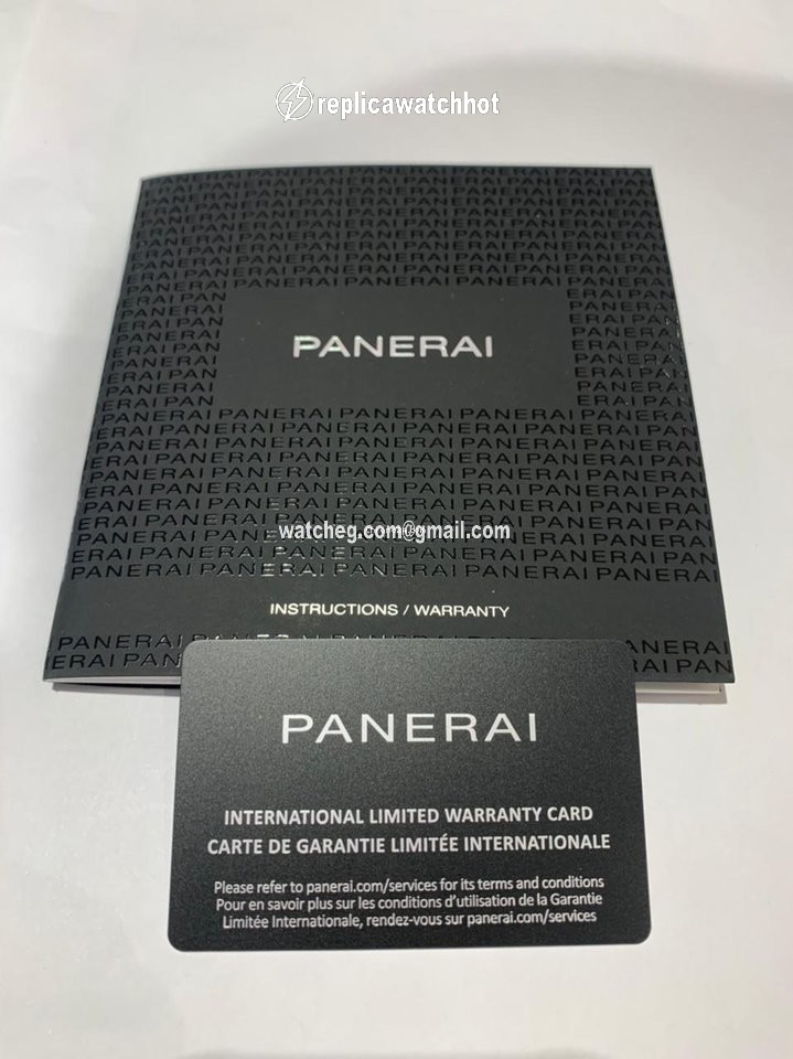 Panerai Luminor Submersible 1950 3 Days Automatic Mens watch Unisex Automatic Titanium PAM 01305 3