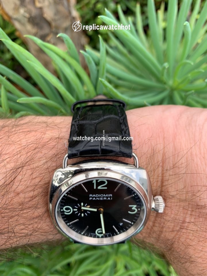 Panerai Radiomir Mens watch Unisex Automatic White gold PAM 00062 3