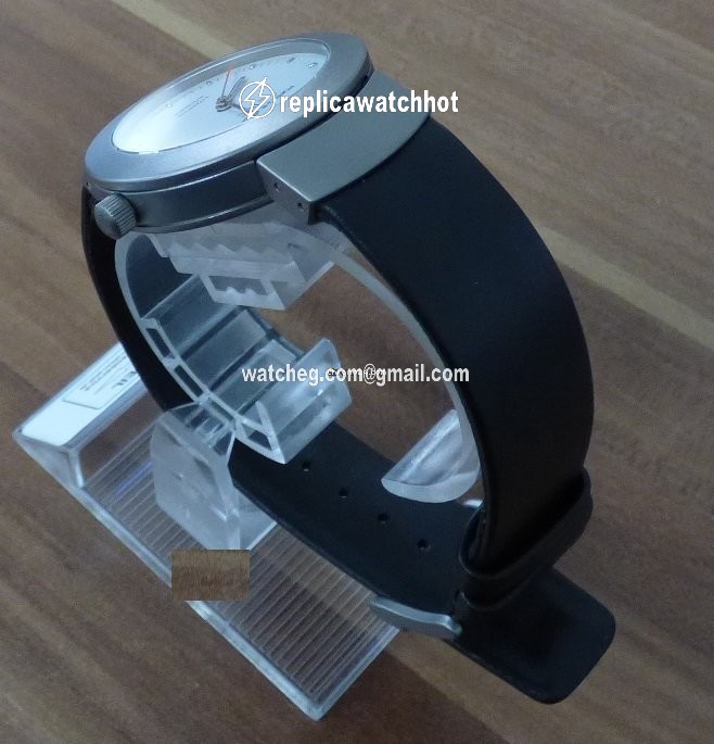 IWC Porsche Design Mens watch Unisex Automatic Titanium IW3520 3