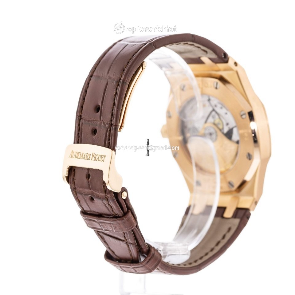 Audemars Piguet Royal Oak Selfwinding Mens watch Unisex Automatic Yellow gold 15300BA.OO.D088CR.01 3