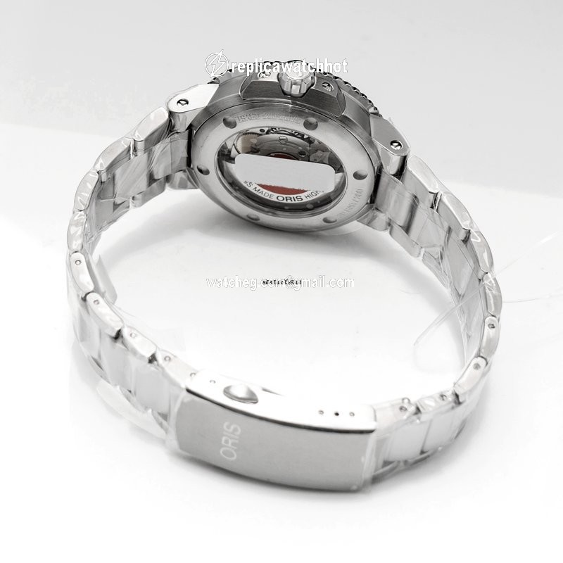 Oris Aquis Date Mens watch Unisex Automatic Steel 01 733 7732 4134-07 8 21 05PEB 3