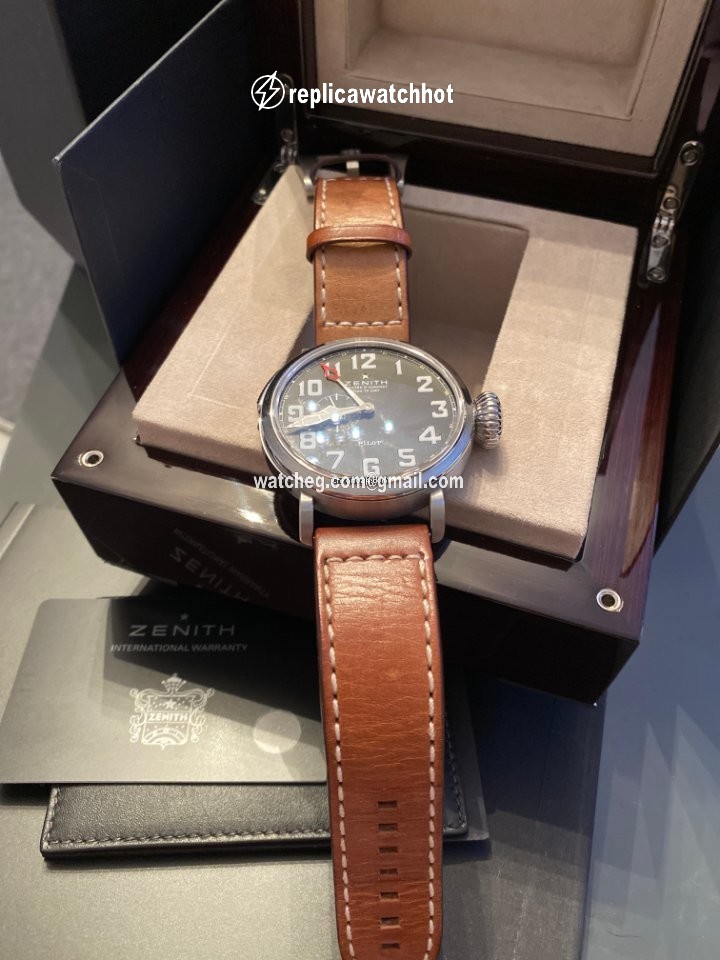 Zenith Pilot Type 20 GMT Mens watch Unisex Automatic Steel 03.2430.693 21.C723 3