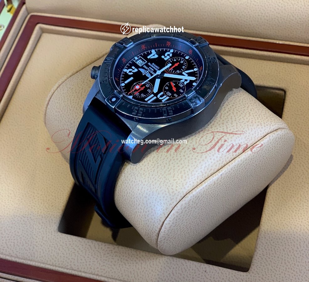 Breitling Avenger Skyland Mens watch Unisex Automatic Steel M1338010.B864 3