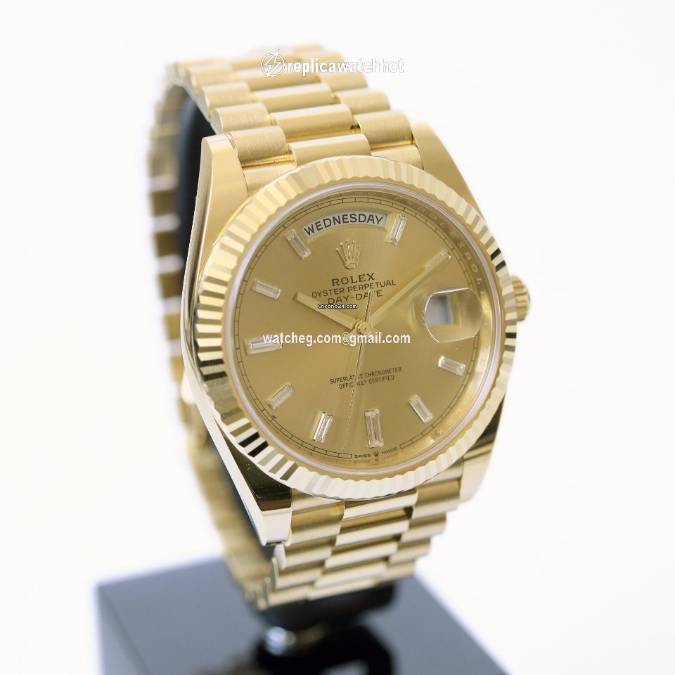 Rolex Day-Date 40 Mens watch Unisex Yellow gold Automatic 228238-0005 3