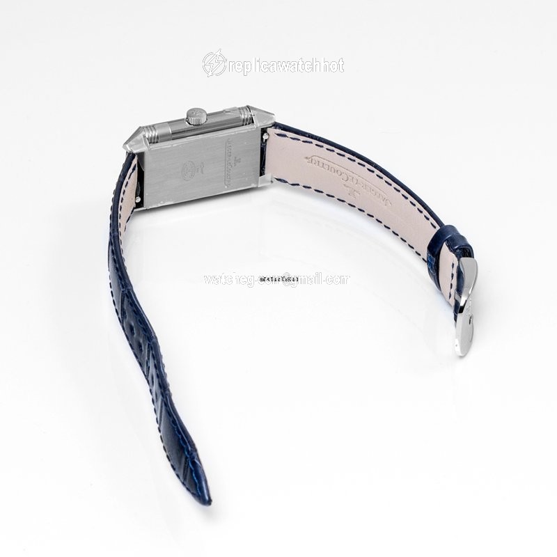 Jaeger-LeCoultre Reverso Classic Small Q2618540 3