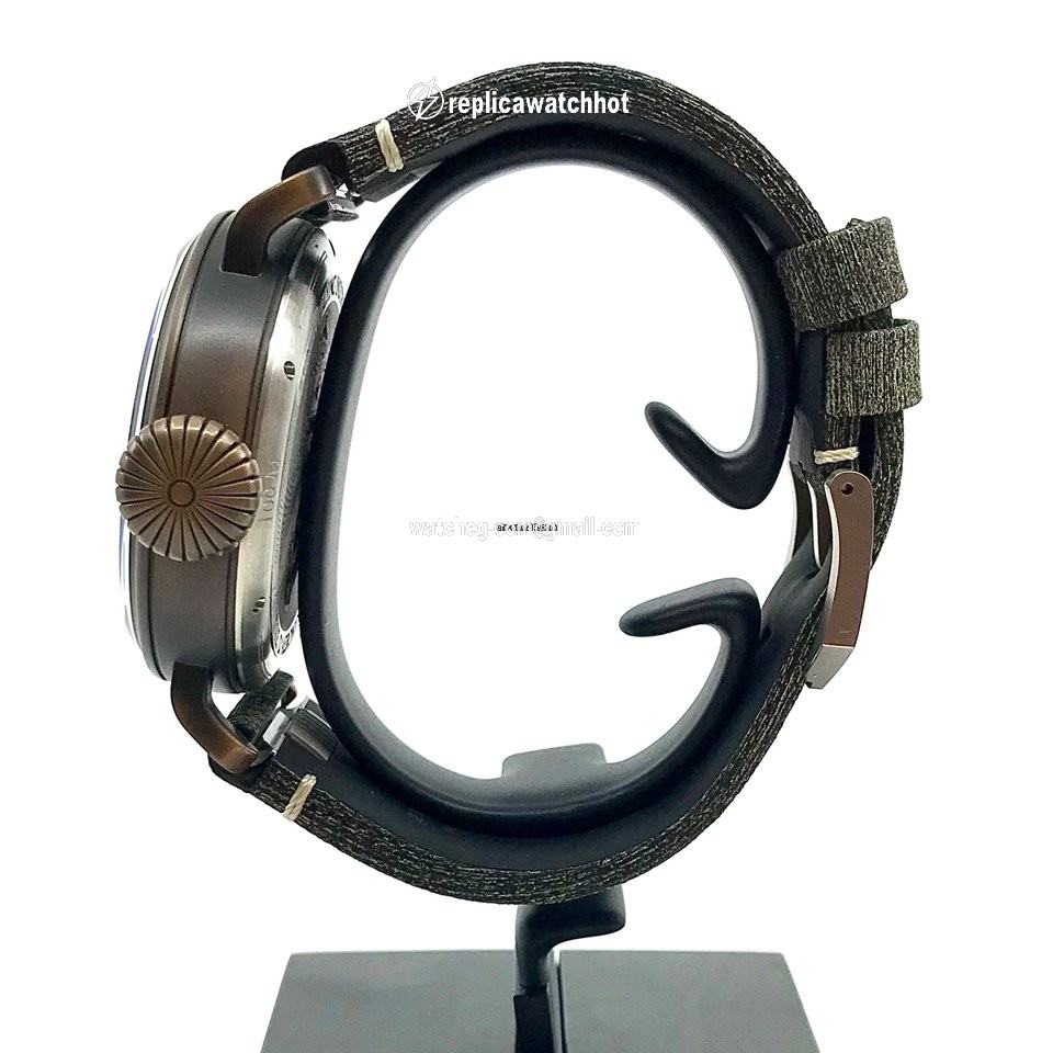 Zenith Pilot Mens watch Unisex Automatic Bronze 29.2430.679 63.I001 3