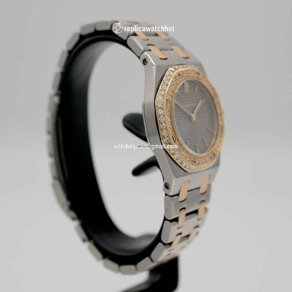 Audemars Piguet Royal Oak Lady Womens watch Quartz Gold Steel 6007SA 3