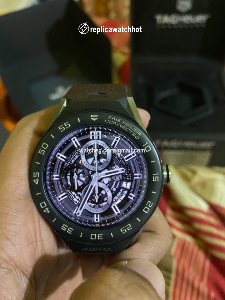 TAG Heuer Connected Mens watch Unisex Automatic Titanium SBF8A8001 3