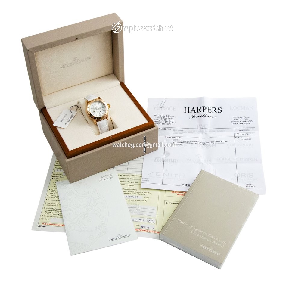 Jaeger-LeCoultre Master Compressor Diving GMT Womens watch Automatic Rose gold Q1892420 3