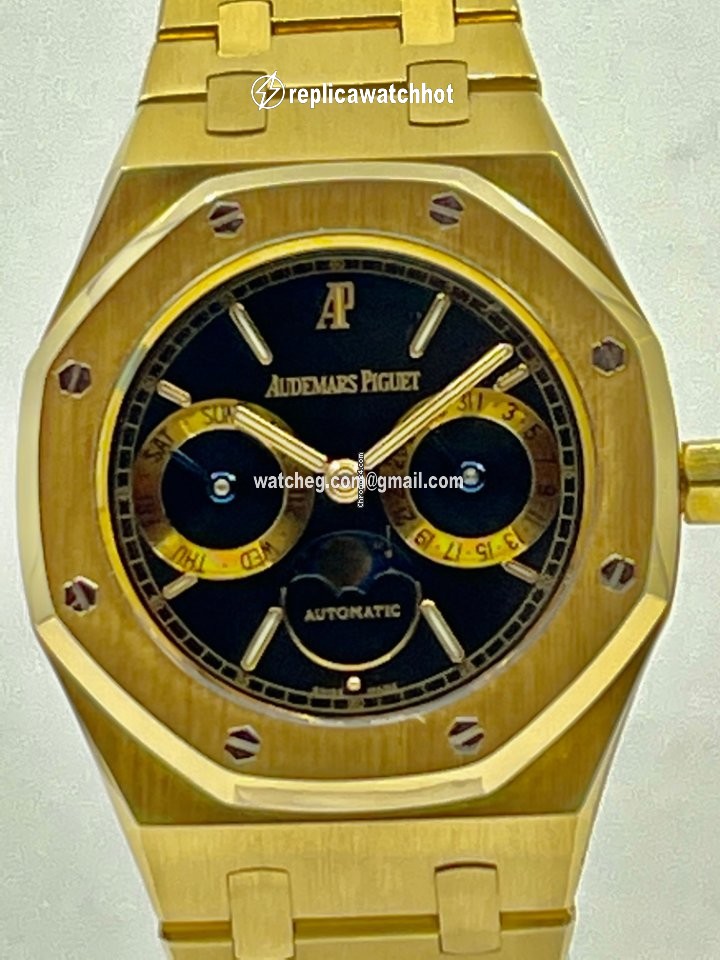 Audemars Piguet Royal Oak Day-Date Mens watch Unisex Automatic Yellow gold 25594BA 3