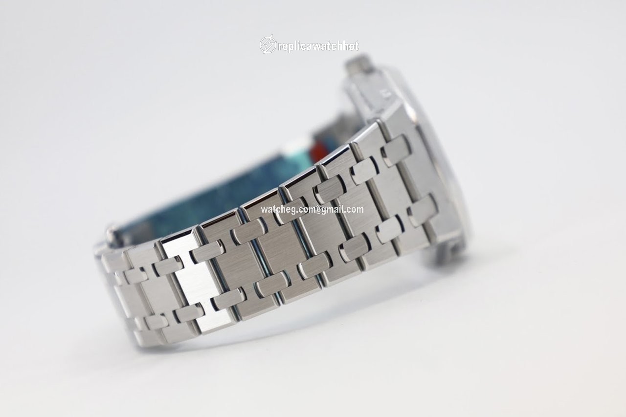 Audemars Piguet Royal Oak Selfwinding Womens watch Automatic Steel 77350ST.OO.1261ST.01 3