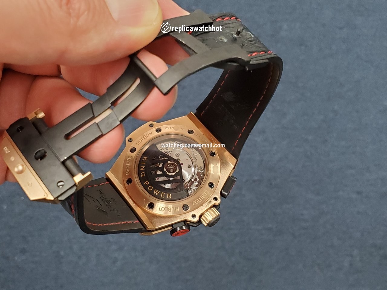 Hublot King Power Mens watch Unisex Automatic Rose gold 703.OM.6912.HR.FMC12 3