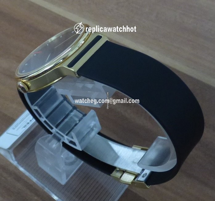IWC Porsche Design Mens watch Unisex Quartz Yellow gold 3320 3