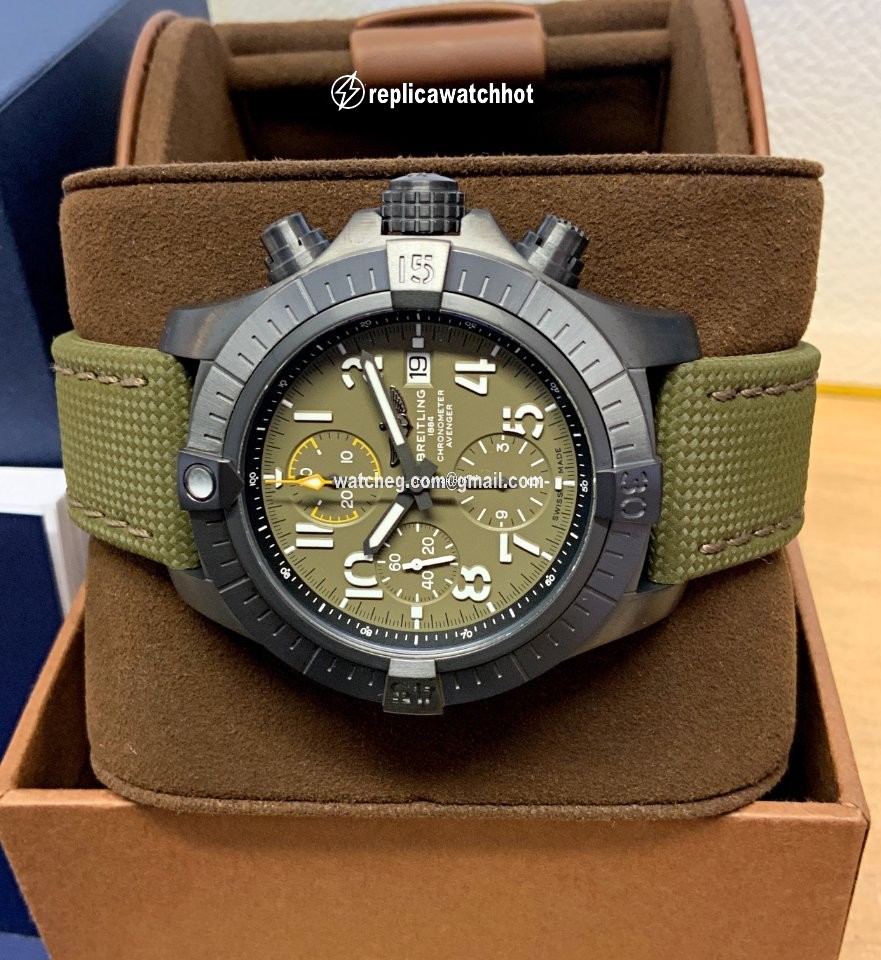 Breitling Avenger Mens watch Unisex Automatic Titanium V13317101L1X2 3