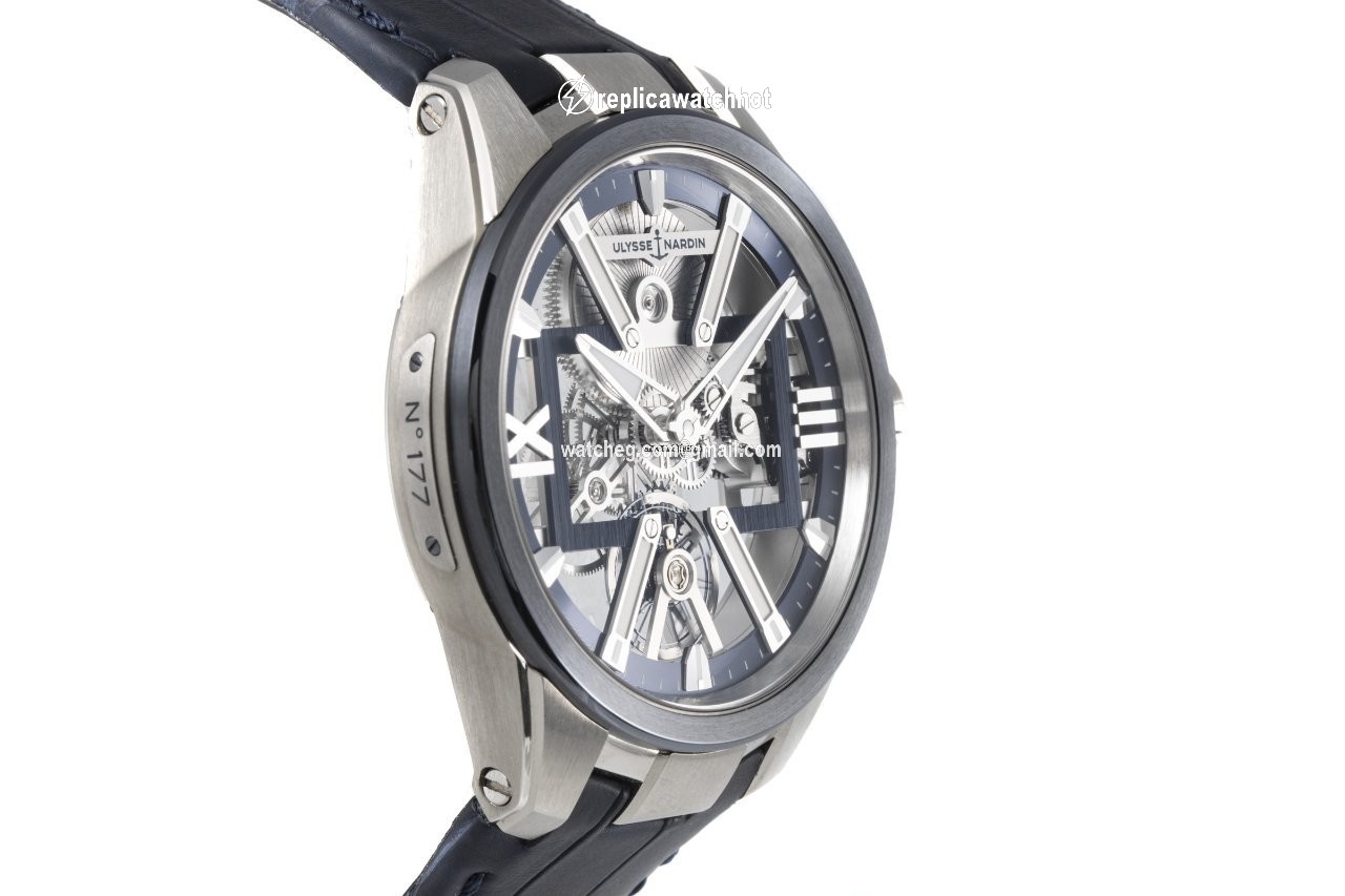 Ulysse Nardin El Toro  Black Toro Mens watch Unisex Manual winding Titanium 3713-260 03 3