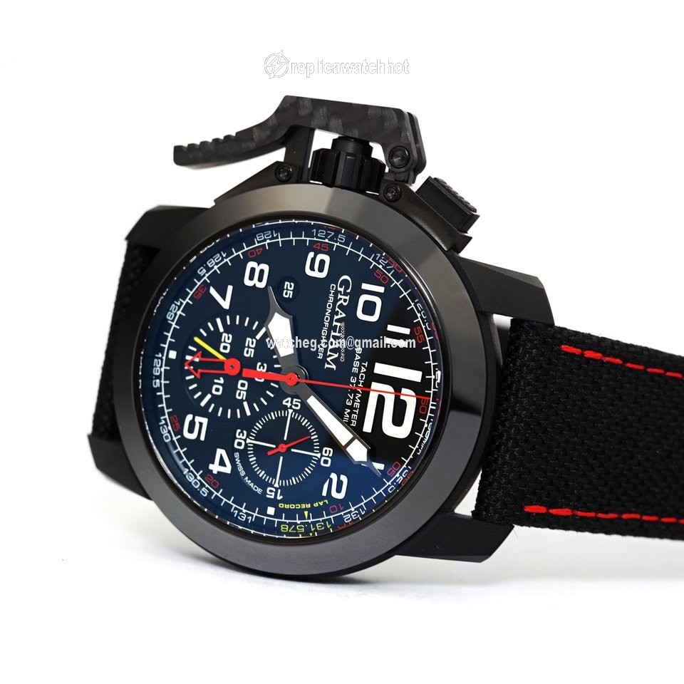 Graham Chronofighter Oversize Carbon 2CCBK.B07A 3