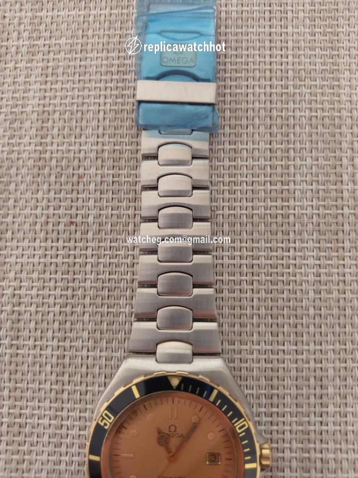 Omega Seamaster Diver 300 M Mens watch Unisex Quartz Steel 396.104 1 3