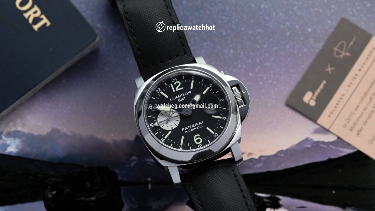 Panerai Luminor GMT Automatic Mens watch Unisex Automatic Steel PAM 01088 3