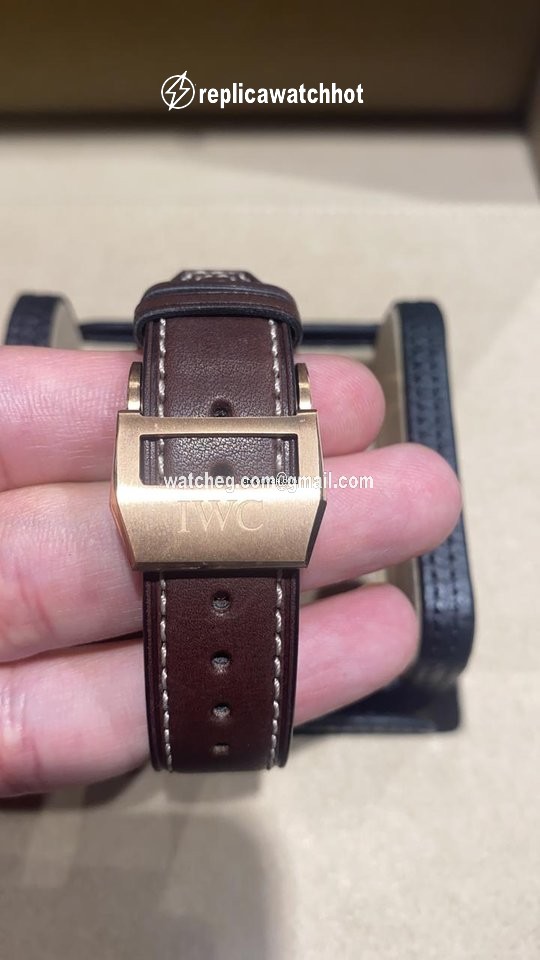 IWC Mens watch Unisex Automatic Red gold IW392202 3