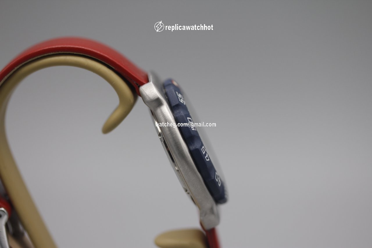 TAG Heuer Formula 1 Quartz Steel WA1210 3