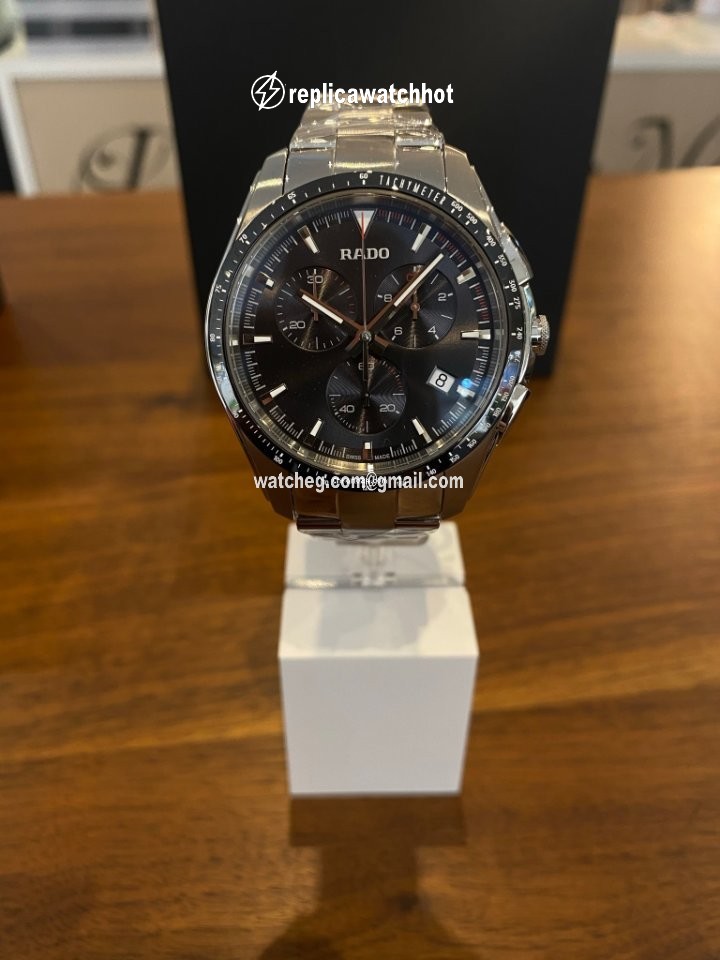 Rado HyperChrome Chronograph Mens watch Unisex Quartz Steel R32259153 3