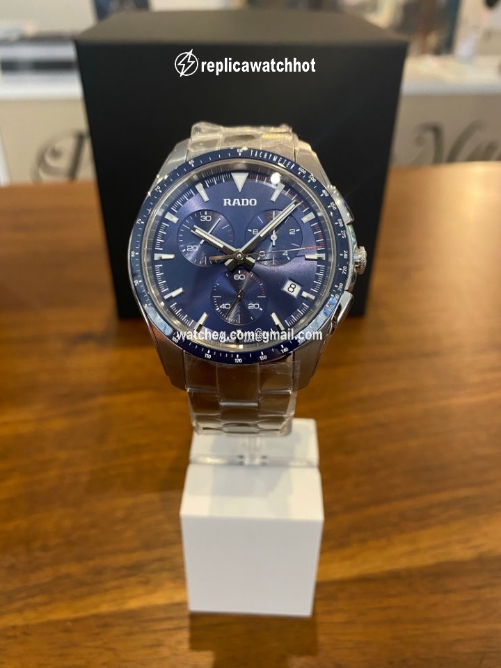 Rado HyperChrome Chronograph Mens watch Unisex Quartz Steel R32259203 3