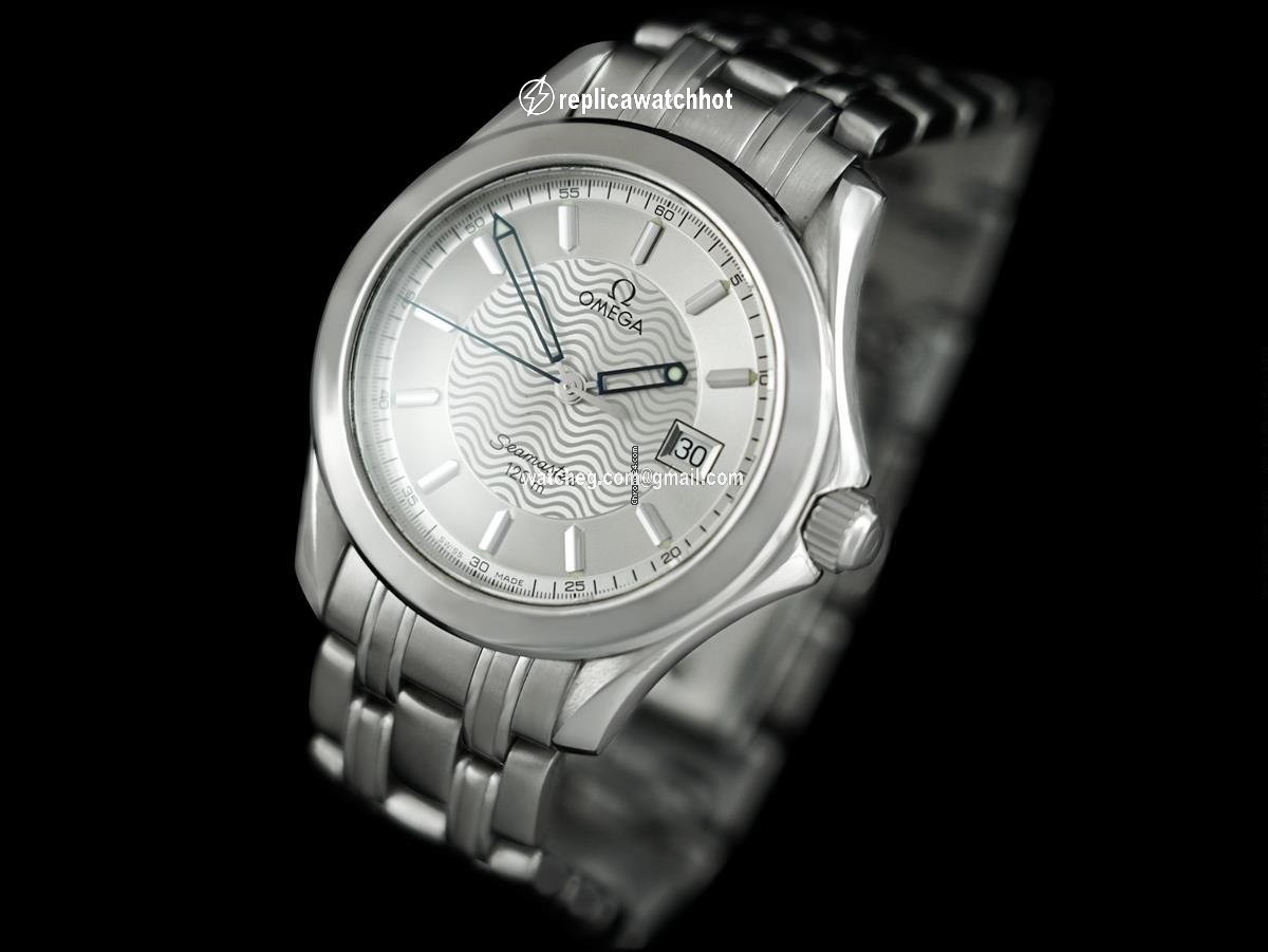 Omega Seamaster Diver 300 M Mens watch Unisex Quartz Steel 7686 3