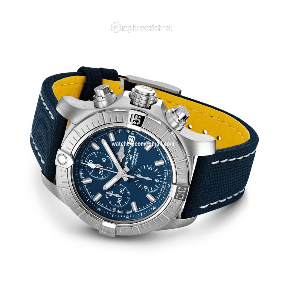 Breitling Avenger Mens watch Unisex Automatic Steel A13385101C1X1 3
