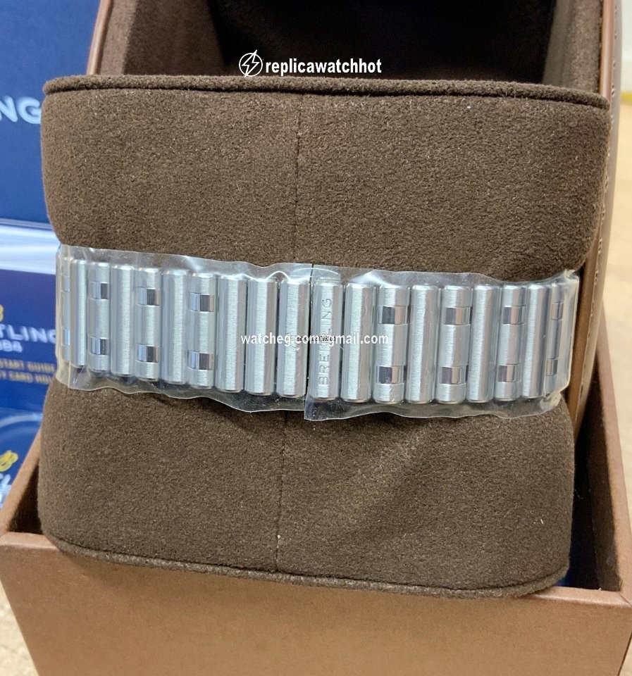 Breitling Chronomat Womens watch Quartz Steel A77310101C1A1 3