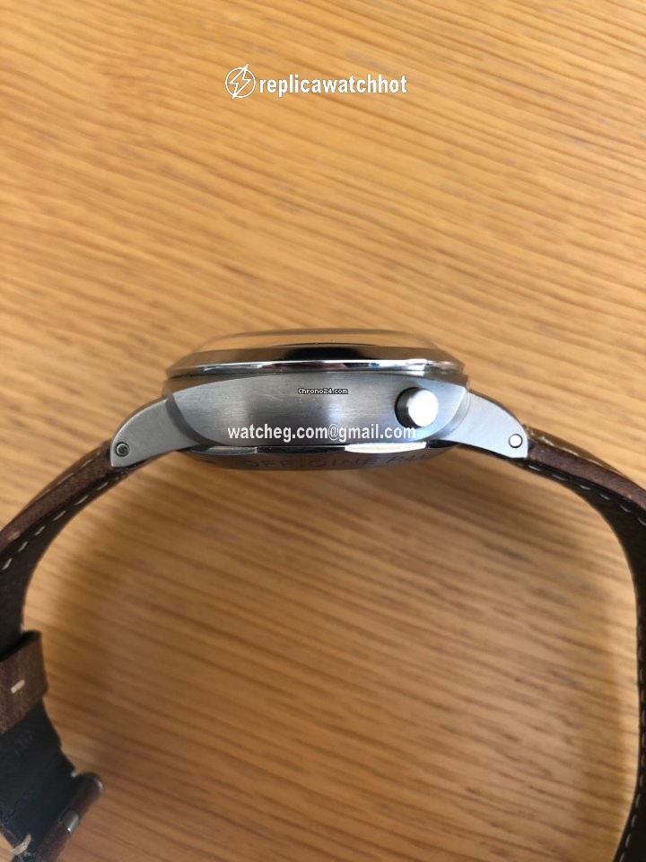 Panerai Luminor 1950 8 Days Chrono Monopulsante GMT Mens watch Unisex Manual winding Titanium PAM 00311 3