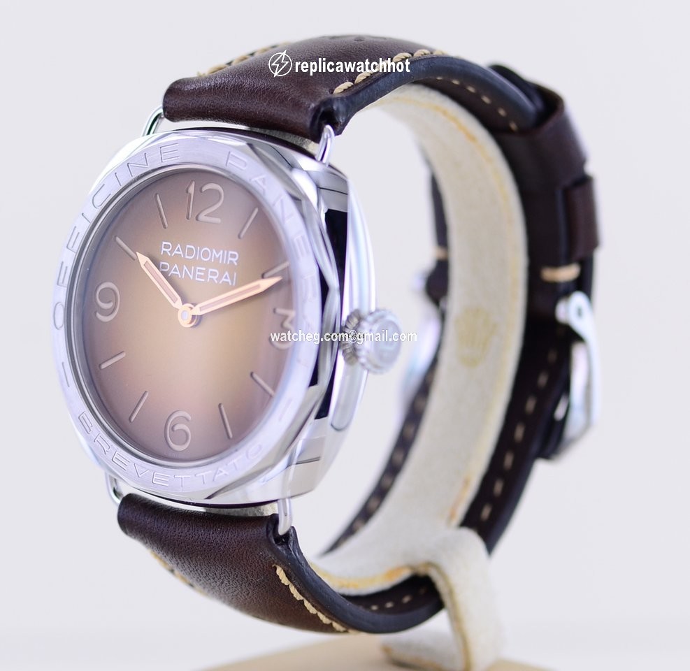 Panerai Special Editions Mens watch Unisex Manual winding Steel PAM 687  00687 3