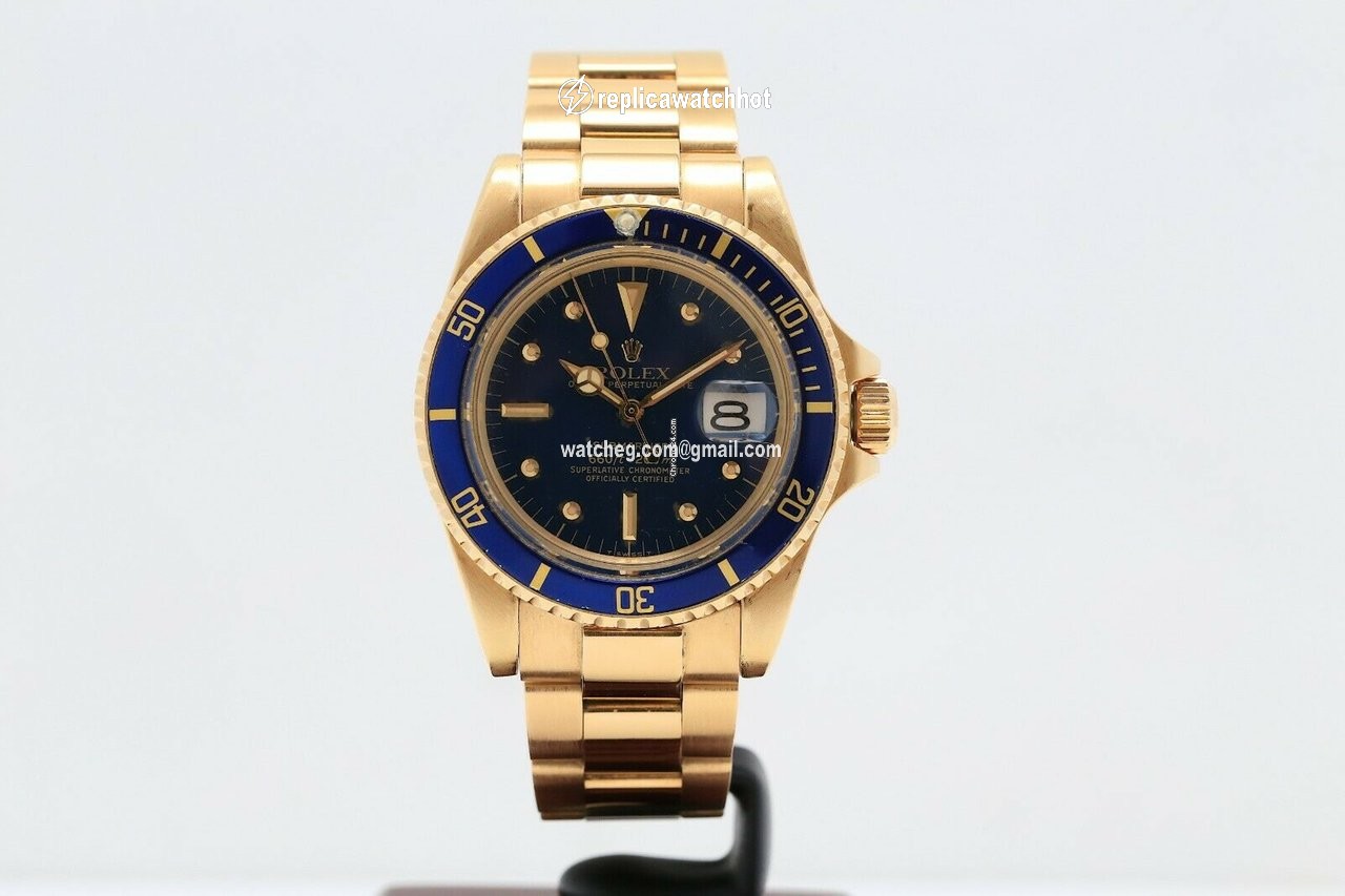 Rolex Submariner Date Yellow gold Automatic 1680 8 3