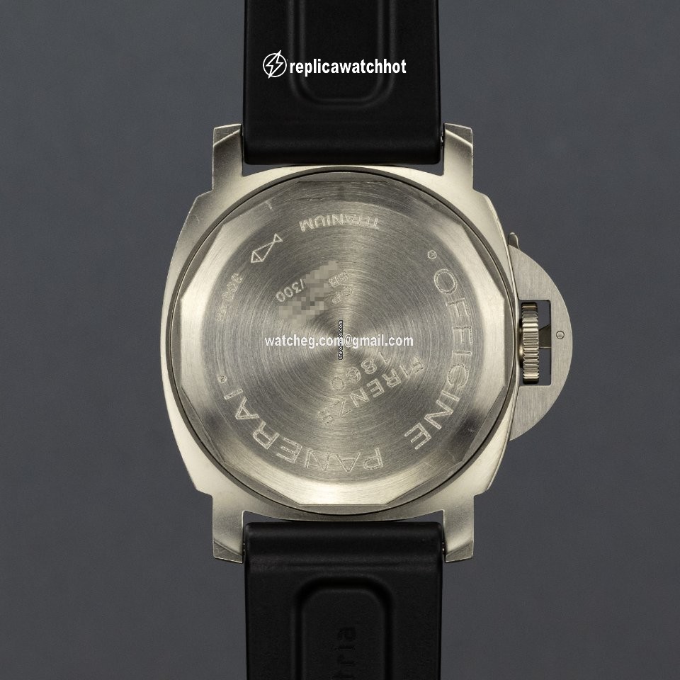 Panerai Luminor Marina Mens watch Unisex Automatic Titanium PAM 00056 3
