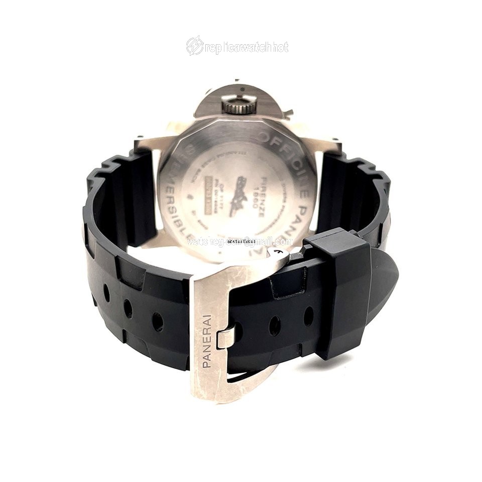 Panerai Luminor Submersible Mens watch Unisex Automatic Carbon PAM 00799 3