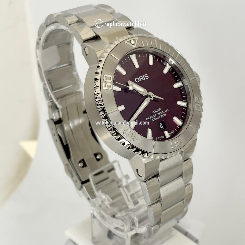 Oris Aquis Date Mens watch Unisex Automatic Steel 01 733 7766 4158 07 8 22 05PEB 3