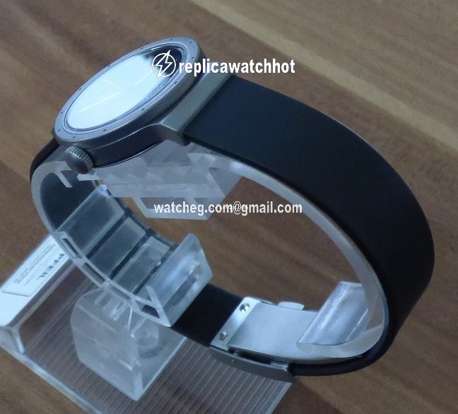 IWC Porsche Design Womens watch Quartz Titanium 4530 3