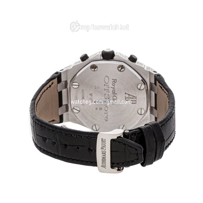 Audemars Piguet Royal Oak Offshore Chronograph Mens watch Unisex Automatic White gold 26067BC.ZZ.D002CR.01 3