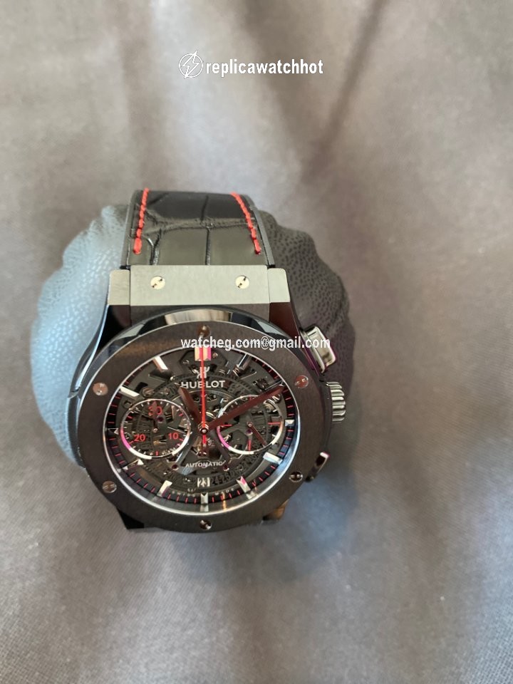 Hublot Classic Fusion Aerofusion Mens watch Unisex Automatic Ceramic 525.CM.0173.LR.AUM20 3