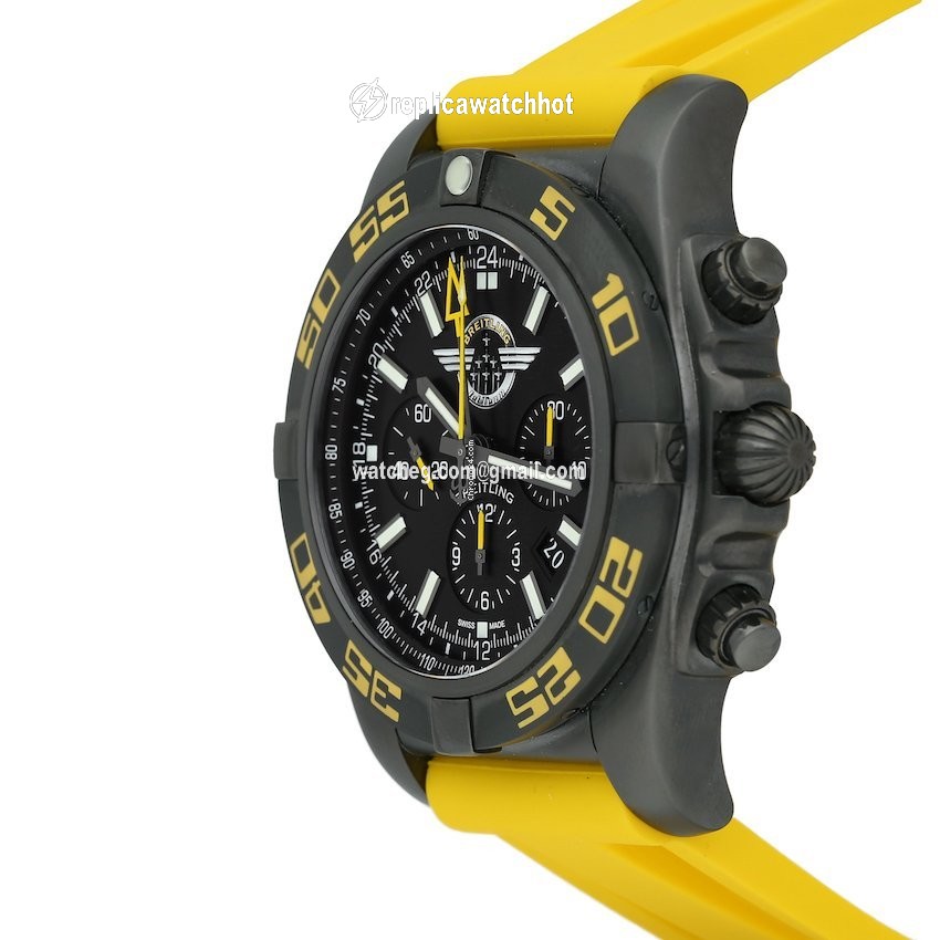 Breitling Chronomat GMT Mens watch Unisex Automatic Steel MB04108P BD76 3