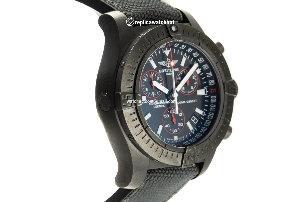 Breitling Avenger Seawolf Mens watch Unisex Quartz Steel M73390 3