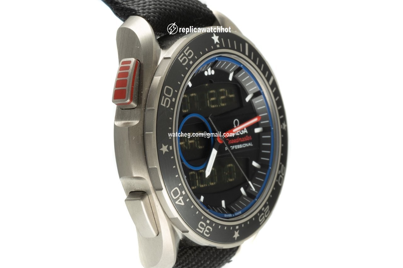 Omega Speedmaster Skywalker X-33 Mens watch Unisex Quartz Ceramic 318.92.45.79.01.001 3