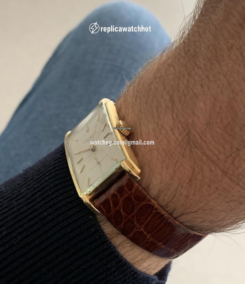 Patek Philippe Vintage Manual winding Yellow gold 1559 3